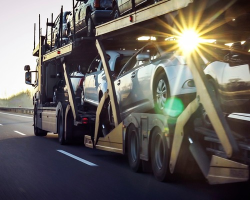 Otomobil ve hafif ticari araç pazarı ilk 6 ayda yüzde 5,2 büyüdü