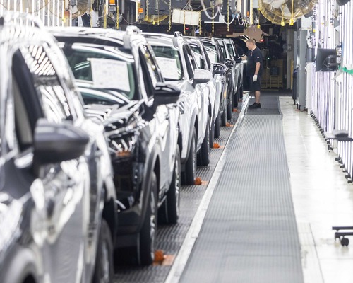 Otomotiv pazarı şubatta daraldı