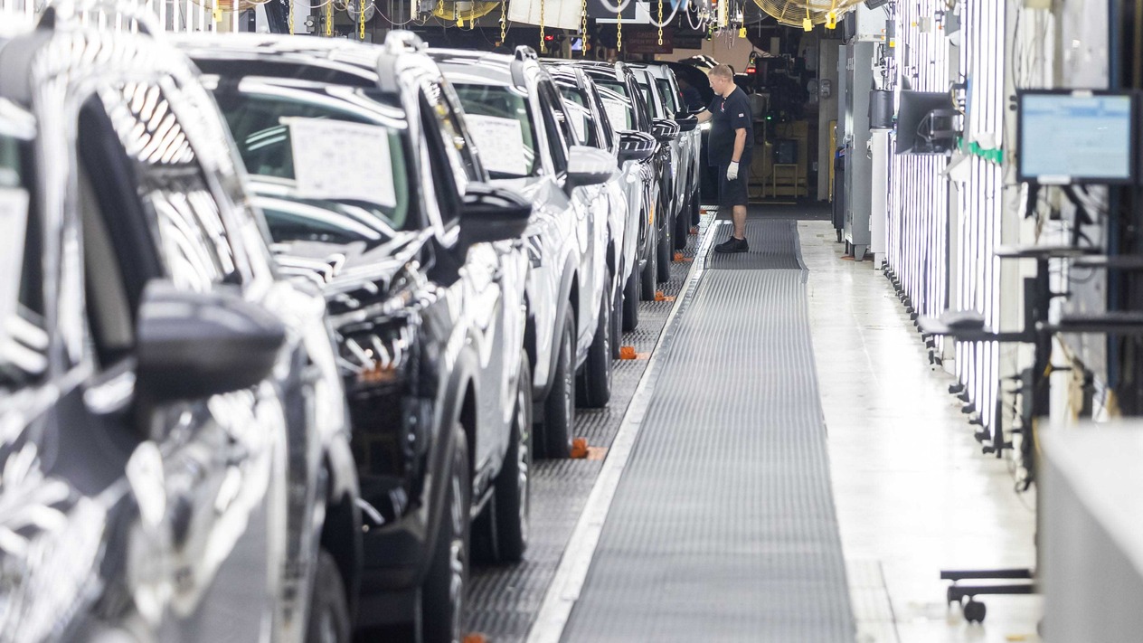 Otomotiv sektörü iki ay üst üste frene bastı