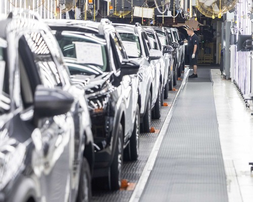 Otomotiv sektörü iki ay üst üste frene bastı