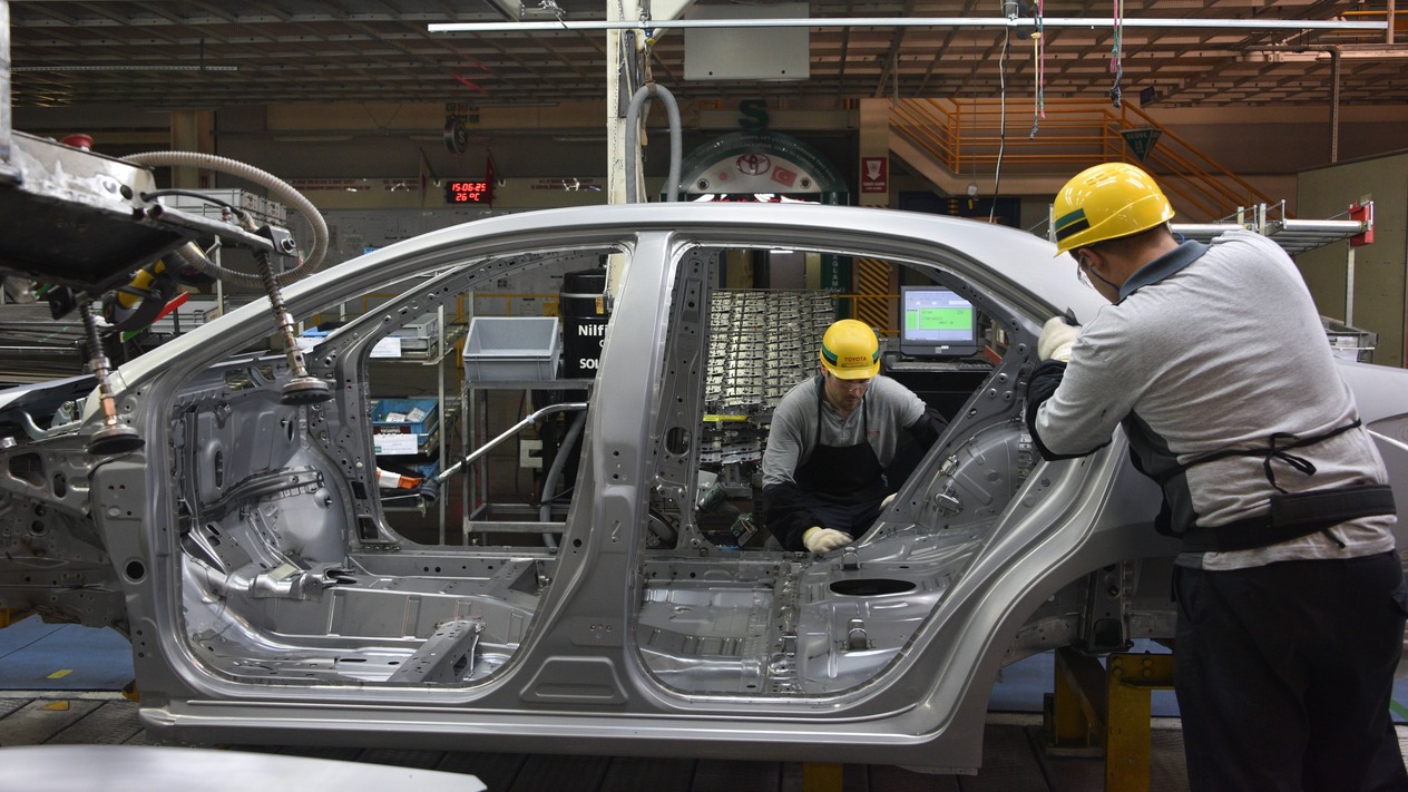 Otomotiv üretiminde tehlike çanları çalıyor