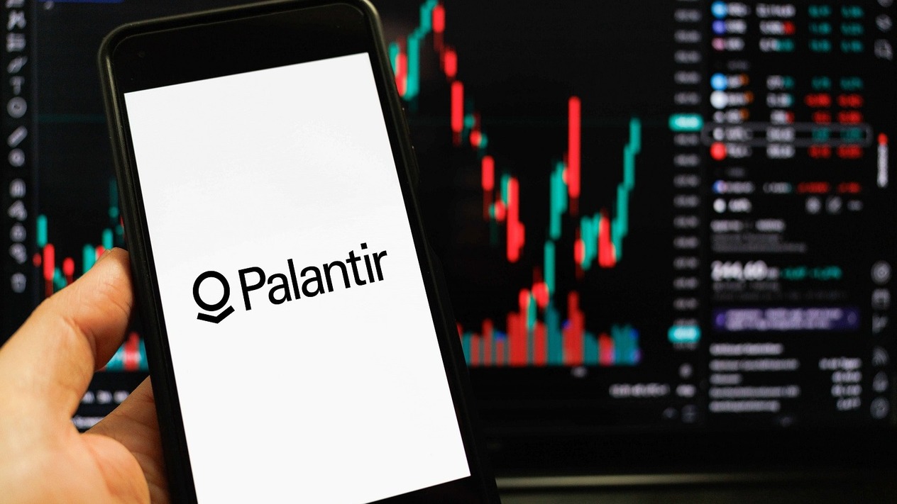 Palantir gelirini yüzde 70 artırarak Wall Street tahminlerini aştı