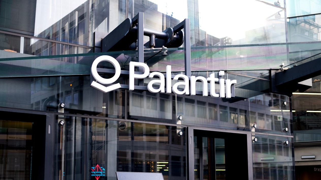 Palantir ilk kez 1 milyar dolarlık gelir eşiğini aştı