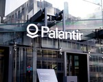 Palantir ilk kez 1 milyar dolarlık gelir eşiğini aştı