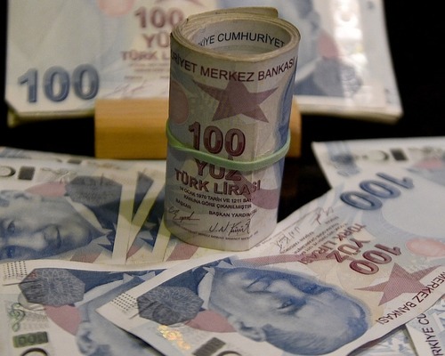 Para piyasası fonlarında 456 milyar TL'lik çıkış