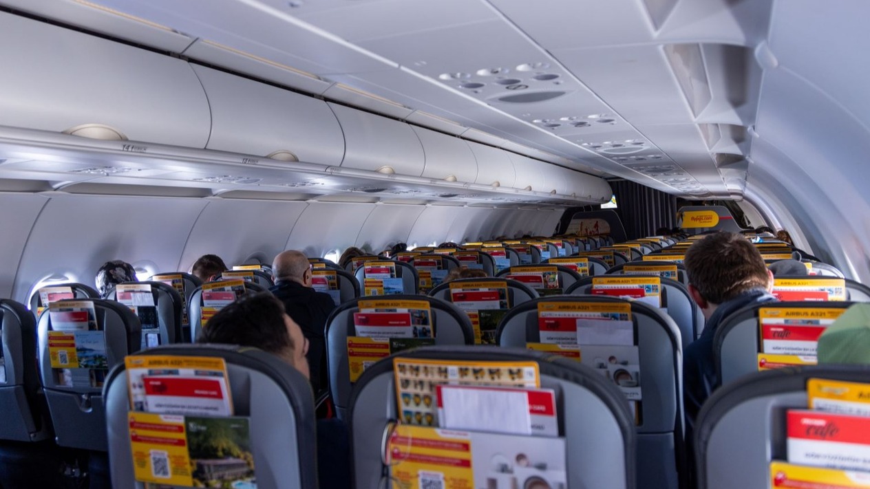 Pegasus ve AJet uçuşlarında ücretsiz su dönemi başladı