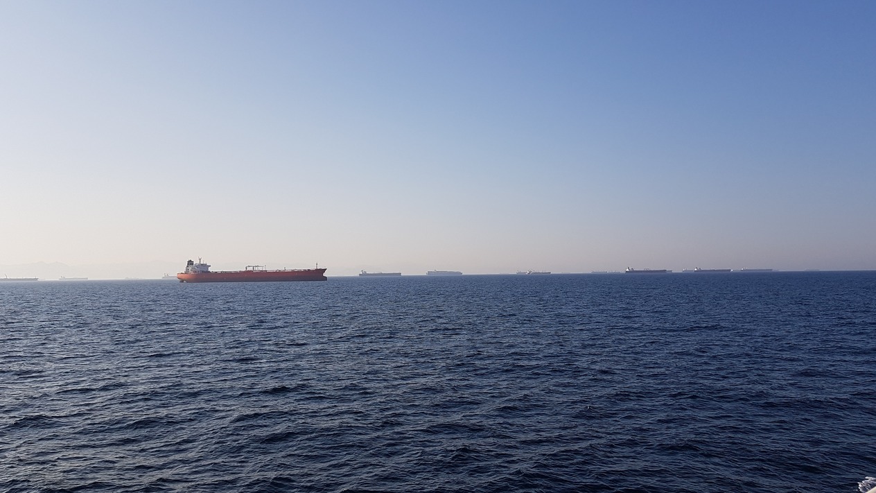 Petrol akıyor, fiyatlar yükseliyor: Washington’da sandık, İsrail’de koalisyon, Hürmüz’de savaş
