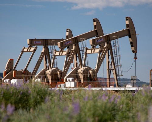Petrol piyasasında daralma sinyali: Hürmüz'den günlük 10 milyon varillik akış kritik
