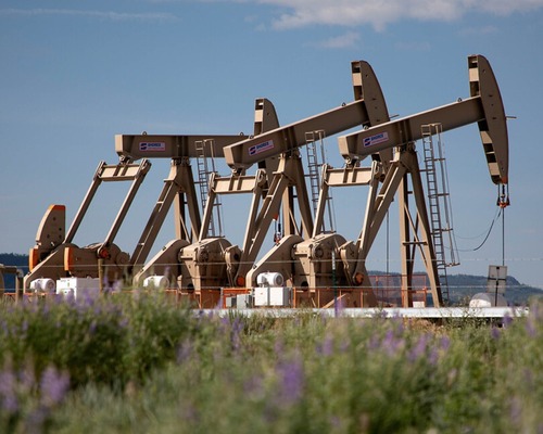 Petrol piyasasında Hürmüz belirsizliği fiyatları yüksek tutuyor