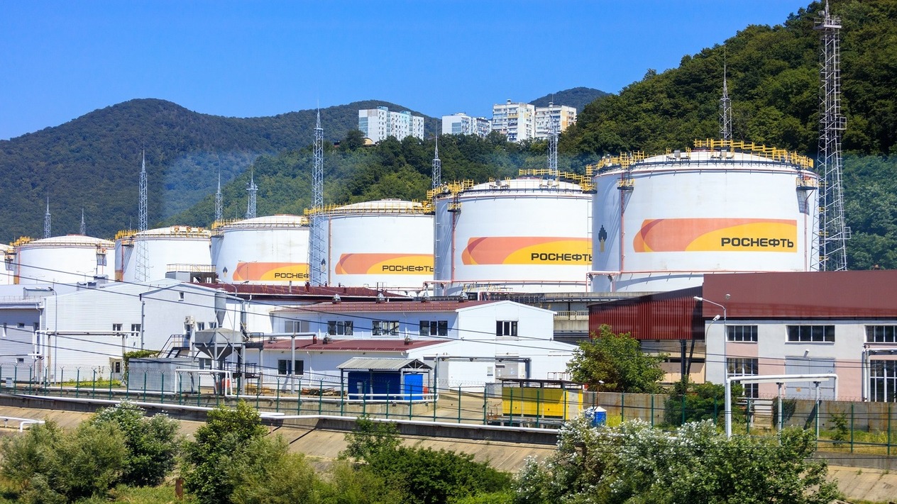 Petrol yaptırımları Rusya ekonomisinin kalbini hedef alıyor