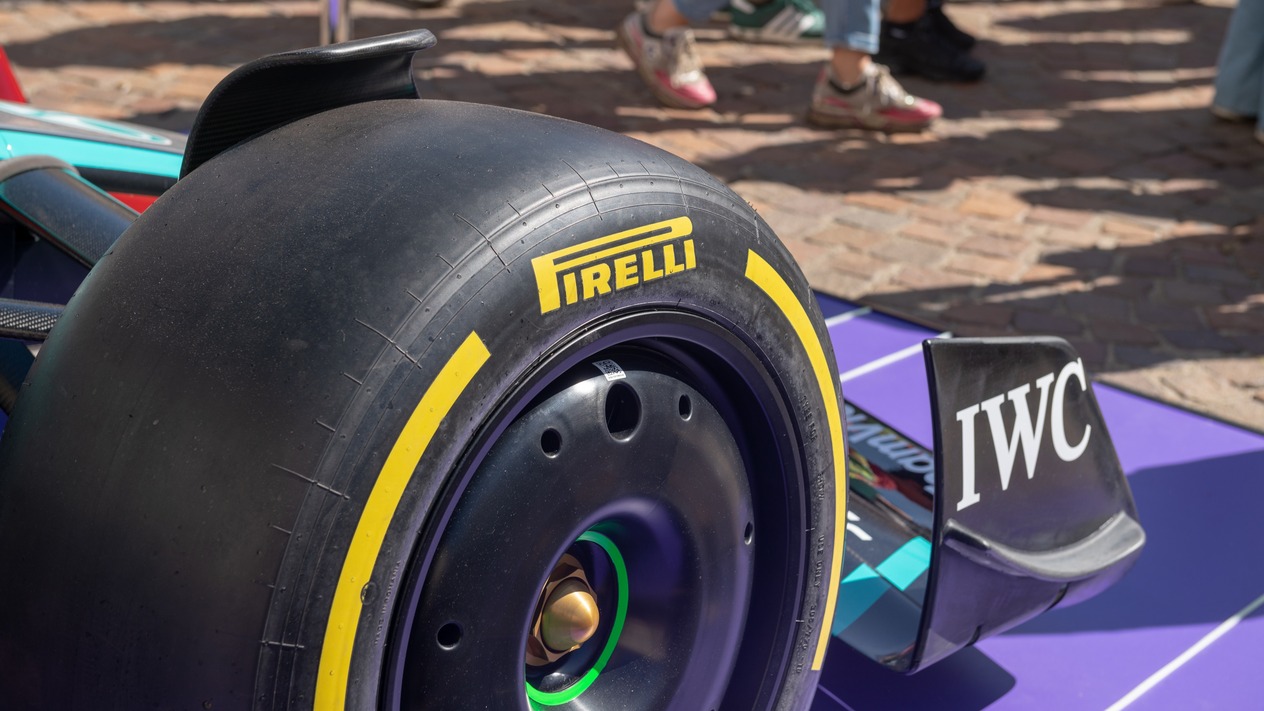 Pirelli yönetiminden Çinli yatırımcıya hisse azaltma baskısı