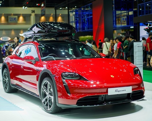  Porsche Çin'de neden artık premium segmentinde değil?