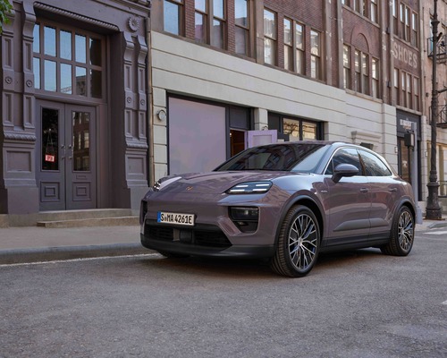 Porsche, elektrikli araç pil üretim planlarını durdurdu