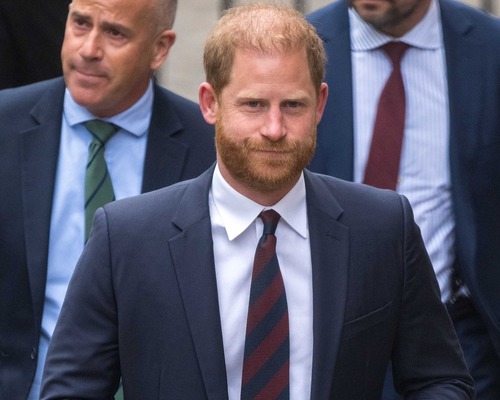 Prens Harry, 19 ay sonra ilk kez Kral Charles ile görüştü