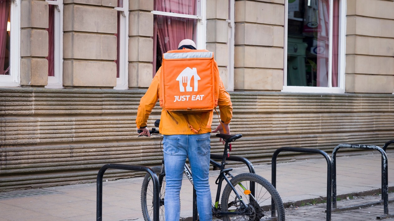 Prosus Just Eat Takeaway'i 4,1 milyar euroya satın alıyor