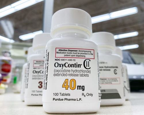 Purdue Pharma, 7,4 milyar dolarlık opioid uzlaşması için yeni iflas planı sundu