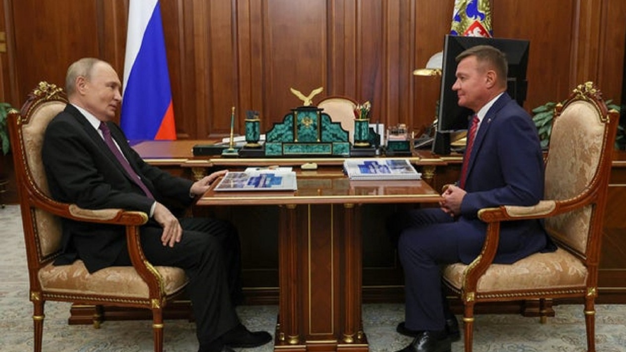 Putin'in görevden aldığı ulaştırma bakanı intihar etti