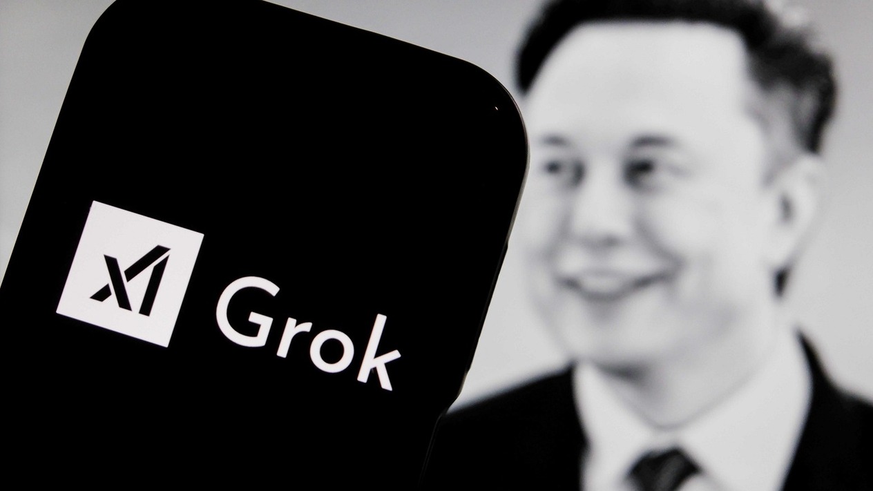 Rakipleri yükseliyor: Grok bu yıl kullanıcı kaybediyor