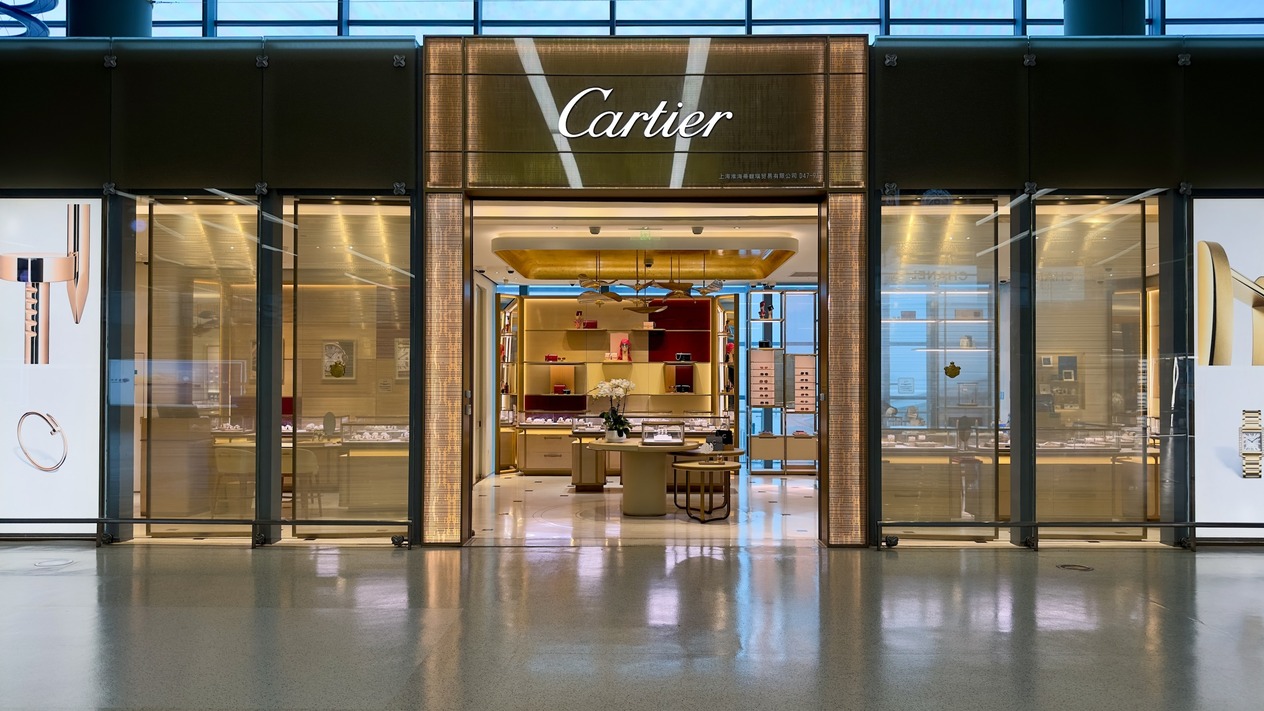 Richemont mücevher satışlarıyla beklentileri aştı