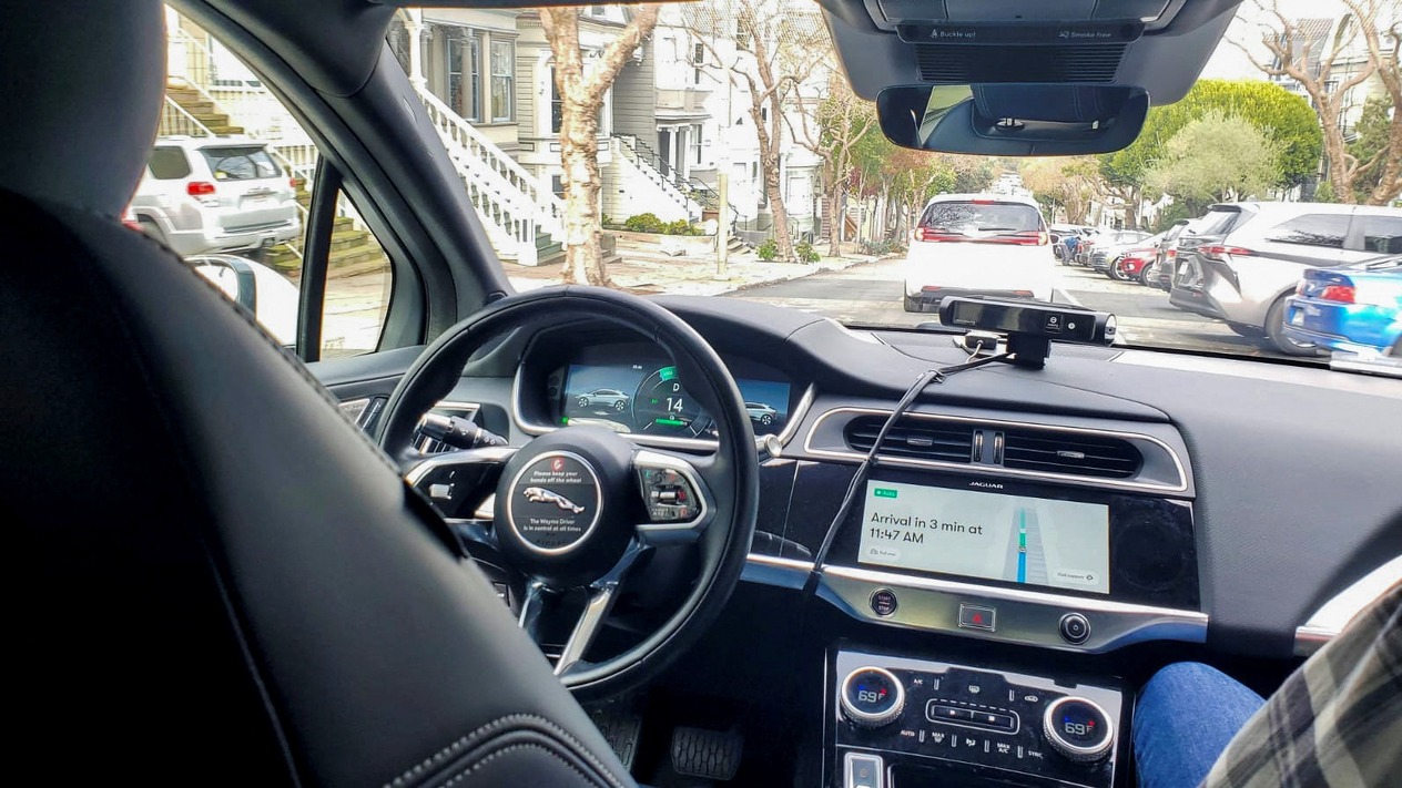 Robotaksilerin geleceği yeniden şekilleniyor: Waymo fabrikası