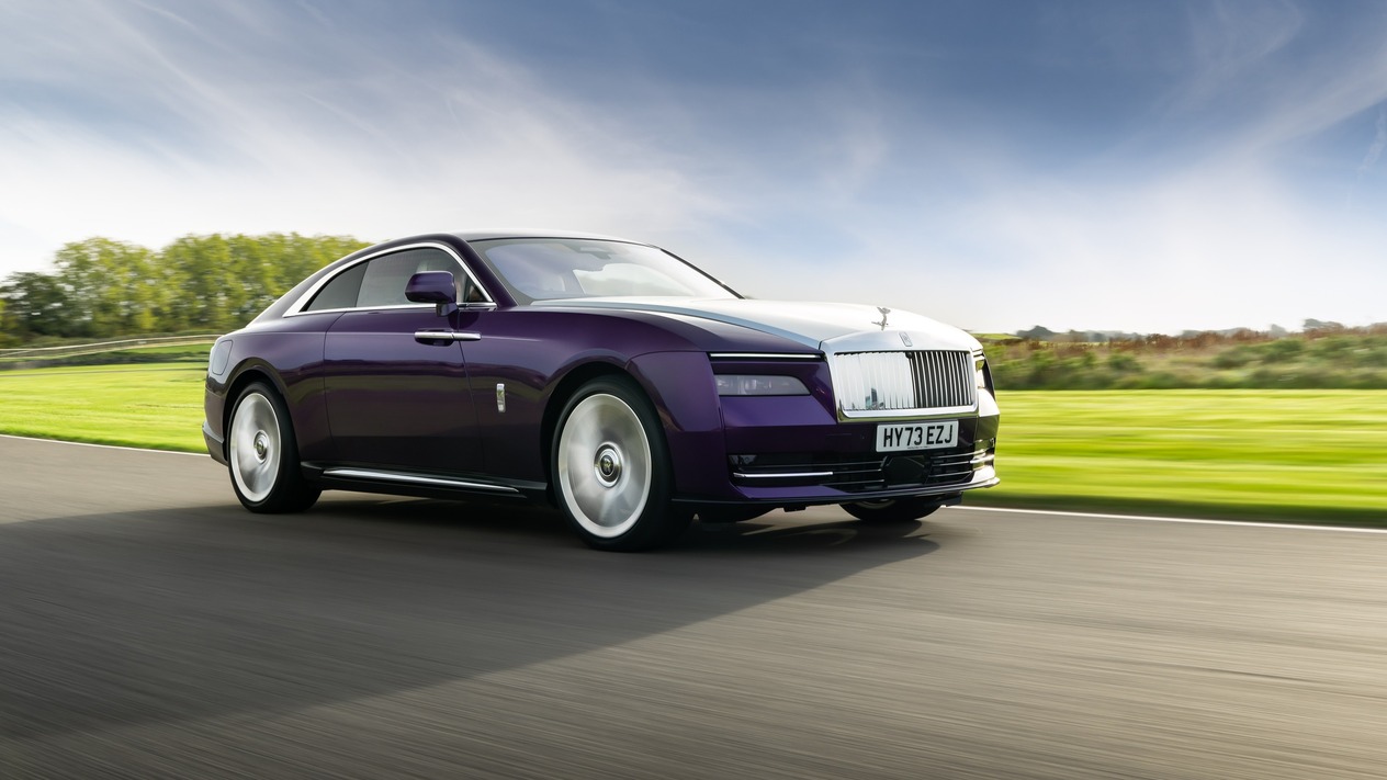Rolls-Royce Türkiye 2024'te üç haneli satışa ulaştı