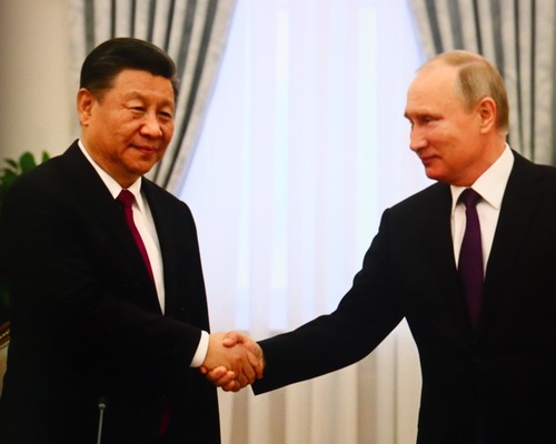 Rusya ilk kez yuan cinsinden borçlanacak