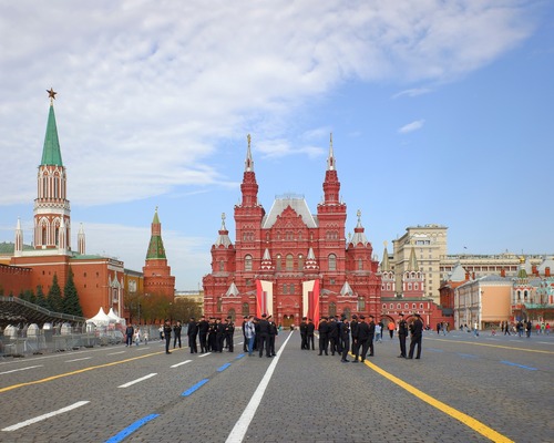 Rusya Merkez Bankası politika faizini yüzde 15'e indirdi