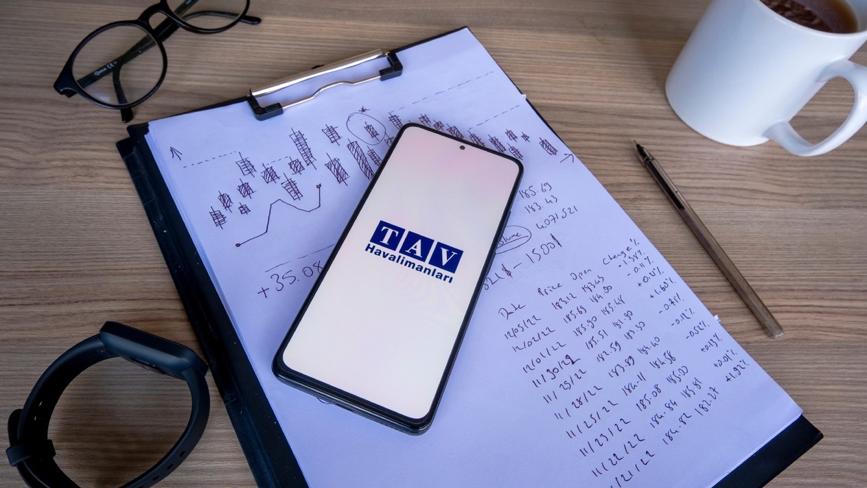 S&P, TAV Havalimanları'nın kredi notunu teyit etti