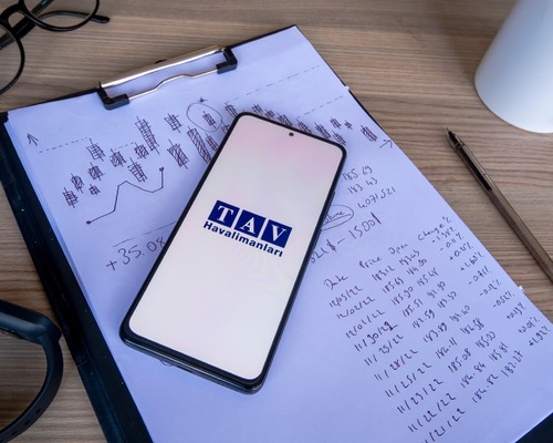 S&P, TAV Havalimanları'nın kredi notunu teyit etti