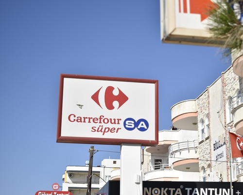 Sabancı Holding'den CarrefourSA satılıyor iddialarına yanıt: Kesinleşmiş bir karar yok