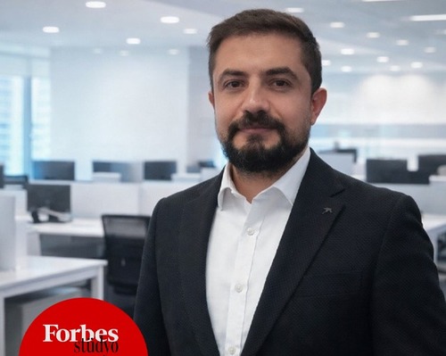 Saç ekimi artık “saç çizgisi değil, itibar çizgisi”