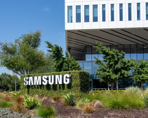 Samsung sekiz yıl sonra hisse alımı yapacak