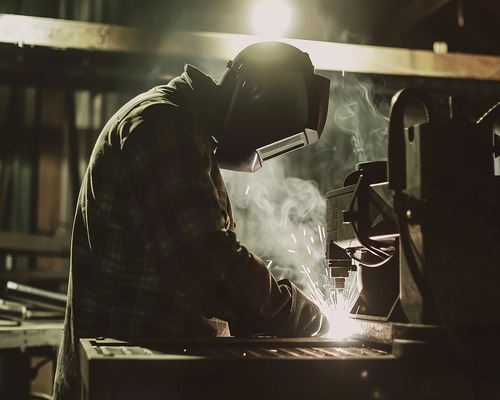 Sanayi üretimi aylık bazda 21 ayın zirvesinde