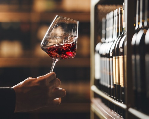 Şarap müzayedesi rekoru: 1945 yılına ait Fransız şarap 812 bin dolara satıldı