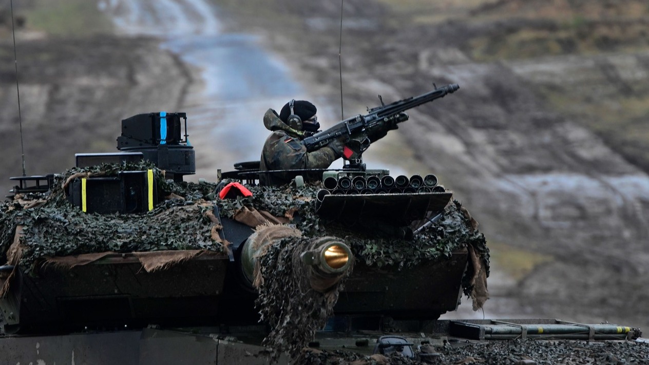 Savunmaya yönelmek Almanya ekonomisine nasıl yardımcı olabilir?