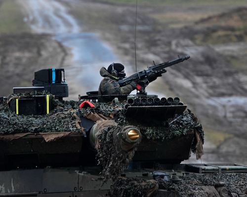 Savunmaya yönelmek Almanya ekonomisine nasıl yardımcı olabilir?