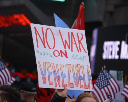 Seçimlere 250 milyon dolar akıtan petrolcüler şimdi Venezuela'yı bekliyor