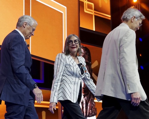 Serveti 100 milyar dolara ulaşan ilk ABD’li kadın: Walmart'ın varisi Alice Walton