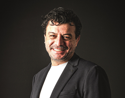 Sharks&Partners kurucusu Mehmet Çelikol girişimleri filtreleyerek yatırımcıların önüne koyuyor