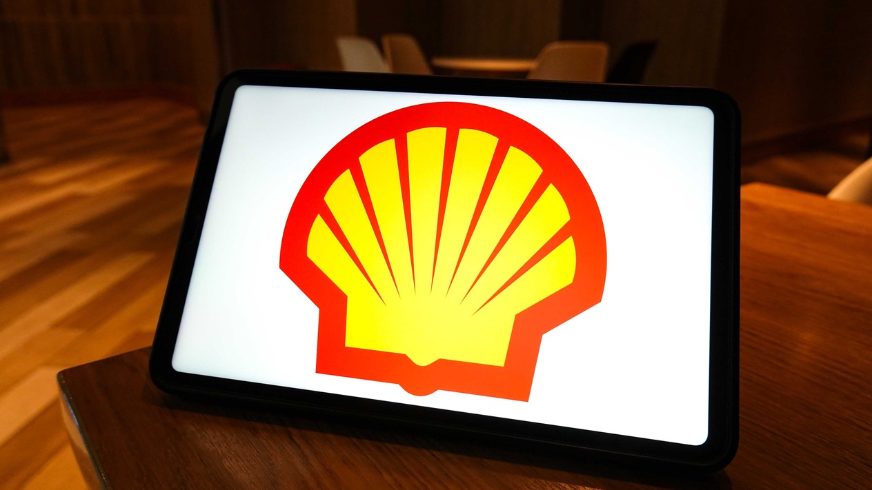 Shell savaşla kaybettiğini ticaretle telafi etti