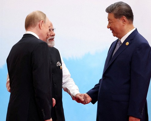 Şi, Putin ve Modi el ele: ABD’ye karşı birlik mesajı