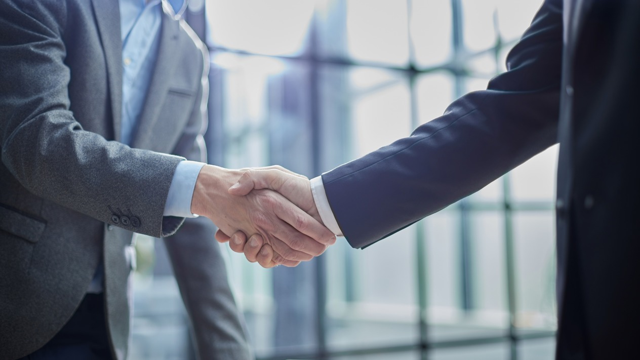 Şirket evliliklerinde 1,8 trilyon dolarlık toparlanma: M&A piyasası dalgalı ticaret ortamına alışıyor