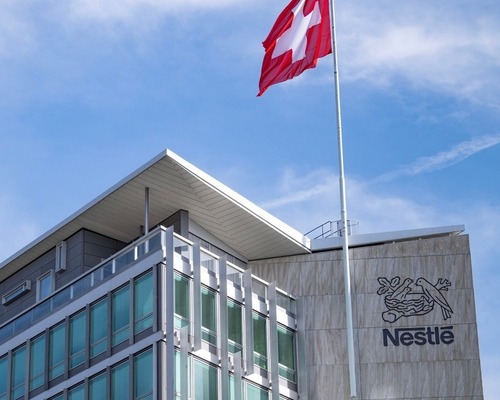 Şirketteki gizli bir ilişki Nestlé’de yeniden yapılanmayı nasıl tetikledi?