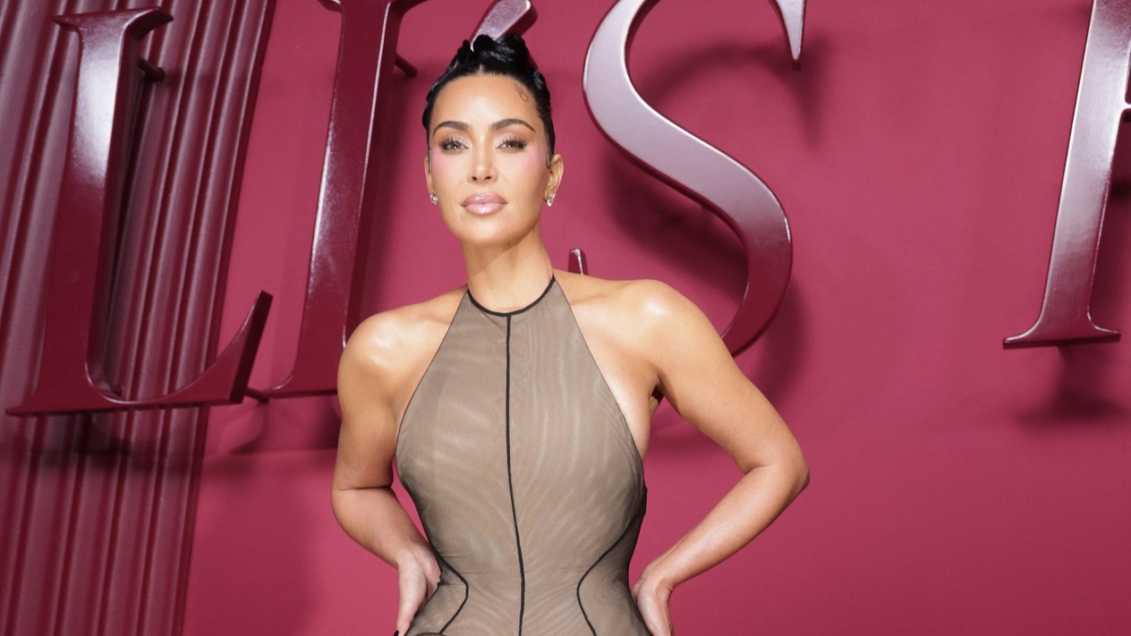 Skims’in yeni finansman turunun ardından Kim Kardashian servetine milyon dolarlar ekledi