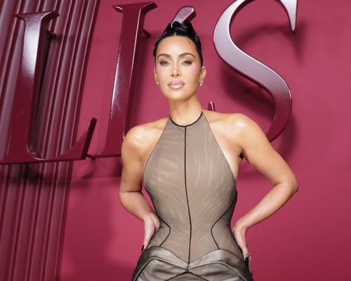 Skims’in yeni finansman turunun ardından Kim Kardashian servetine milyon dolarlar ekledi
