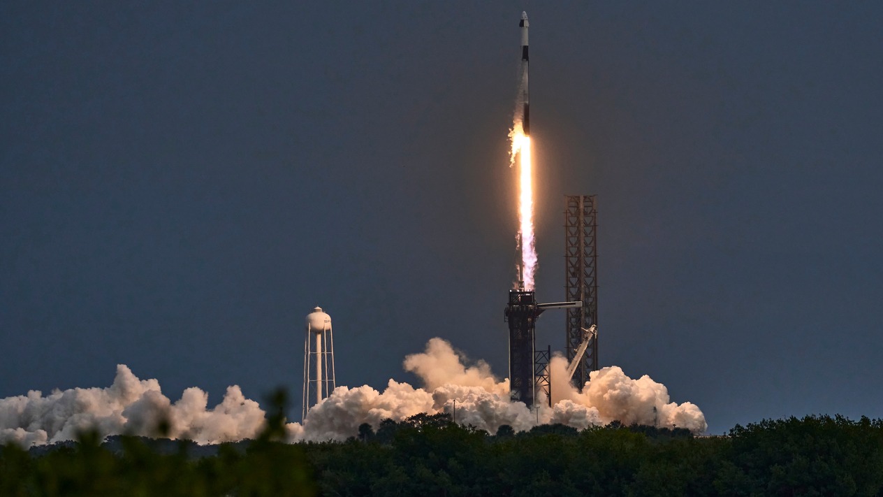 SpaceX halka arz değerleme hedefini en az 1,8 trilyon dolara düşürdü