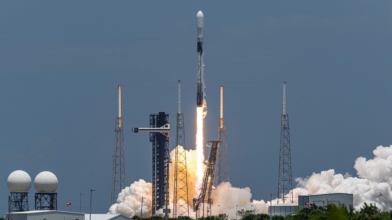 SpaceX'in 17 milyar dolarlık anlaşması mega roketi olmadan işe yaramayacak