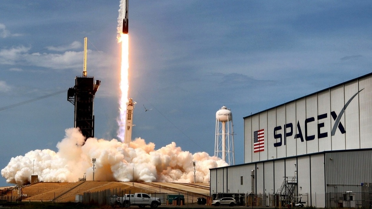 SpaceX’in askeri uydu interneti hizmeti Starshield nedir?