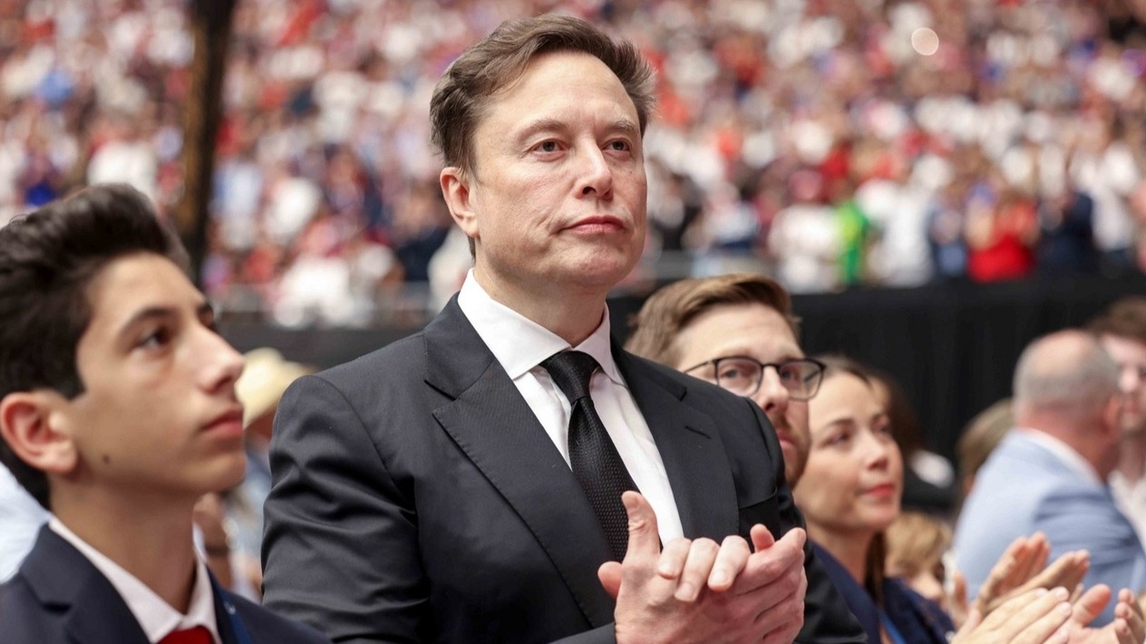 SpaceX’in halka arz hedefi Elon Musk’ı dünyanın ilk trilyoneri yapmaya yetiyor