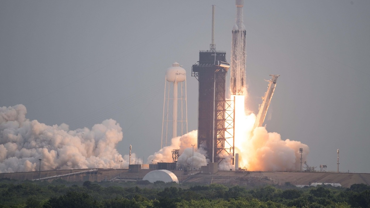 SpaceX kablosuz iletişim alanında genişliyor: T-Mobile’ı satın alabilir